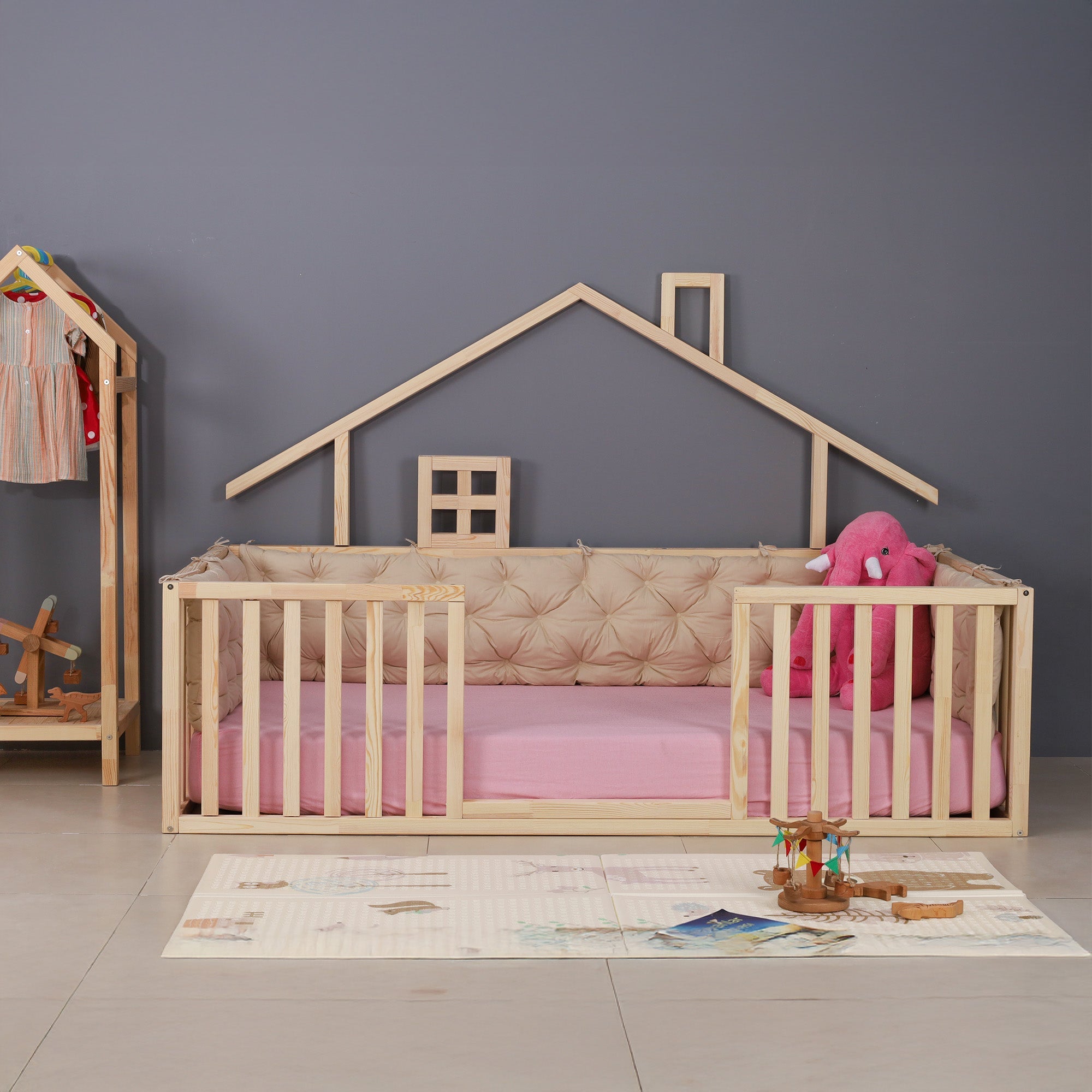 Mino - Montessori Playhouse Floor Bed with Railings