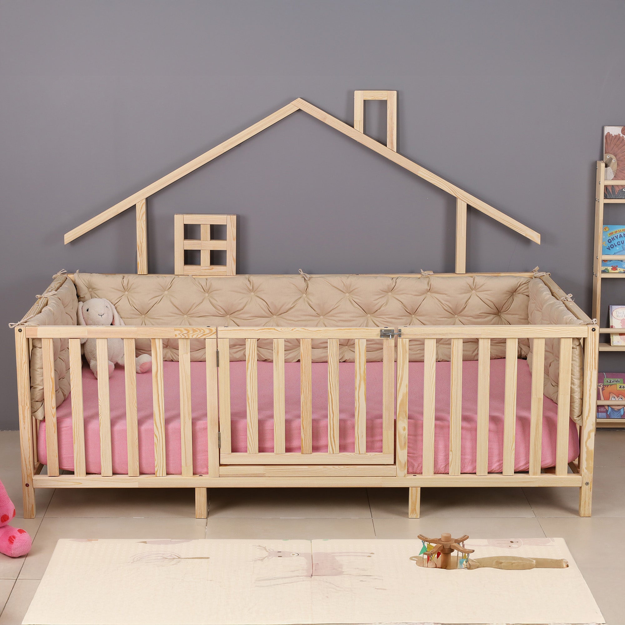 Yenni - Montessori Playhouse Low Bed with Railings and Gate