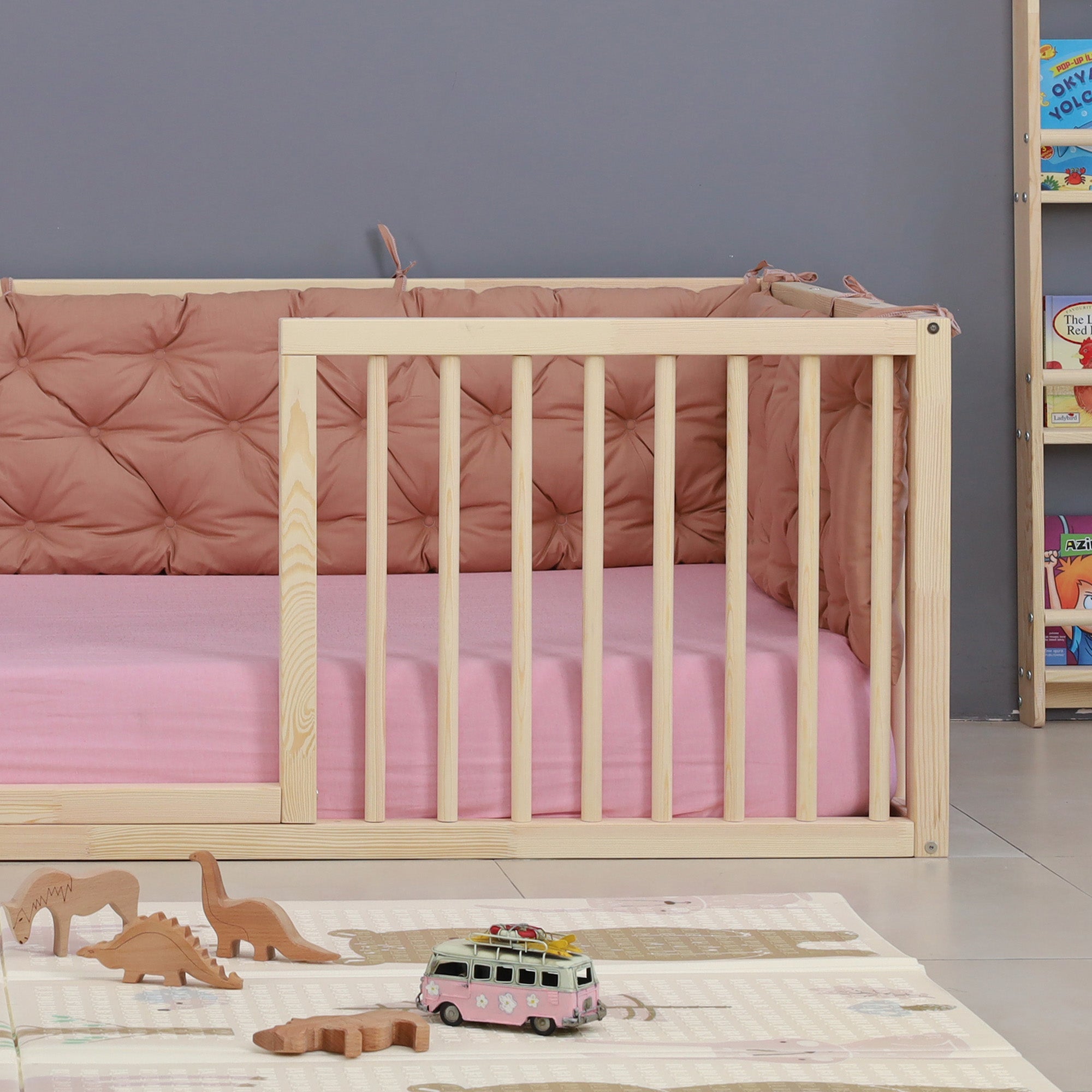 Minora - Montessori Floor Bed with Cylindrical Railings