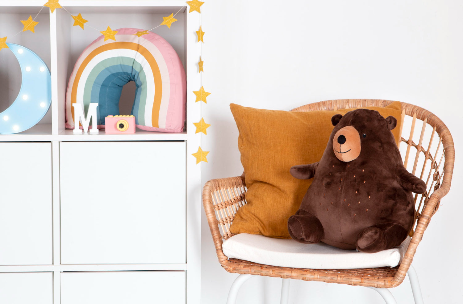 🛏️ How to Choose the Right Montessori Bed for Your Child